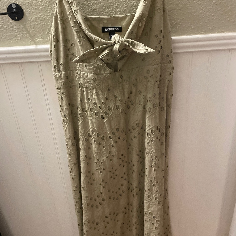 Express green dress